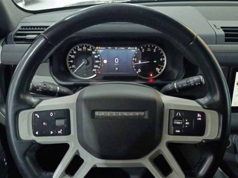 Land Rover Defender usata a Catania (18)