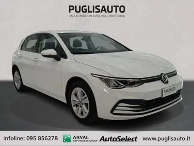 Volkswagen Golf 2.0 TDI SCR Life del 2021 usata a Belpasso