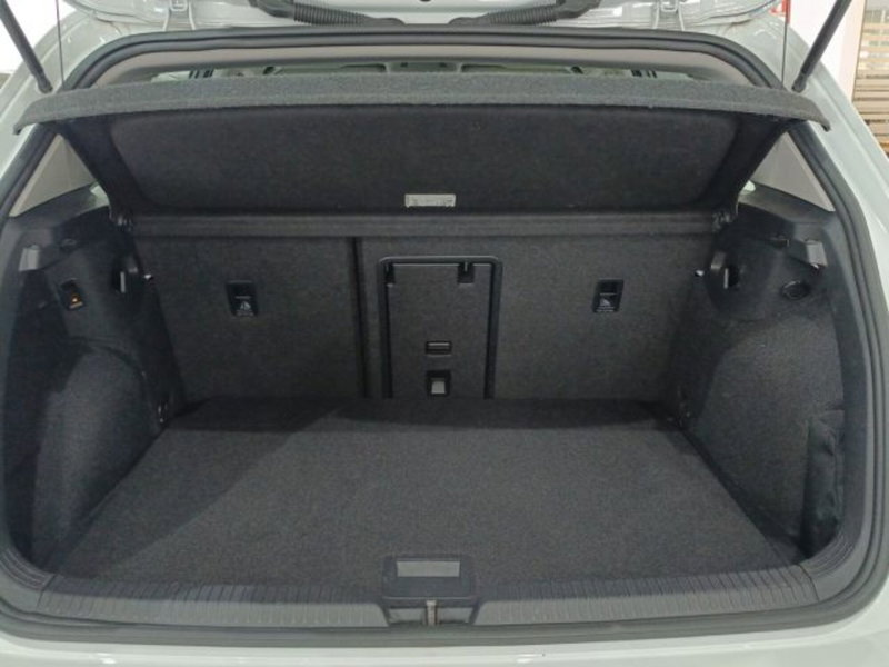 Volkswagen Golf usata a Catania (12)