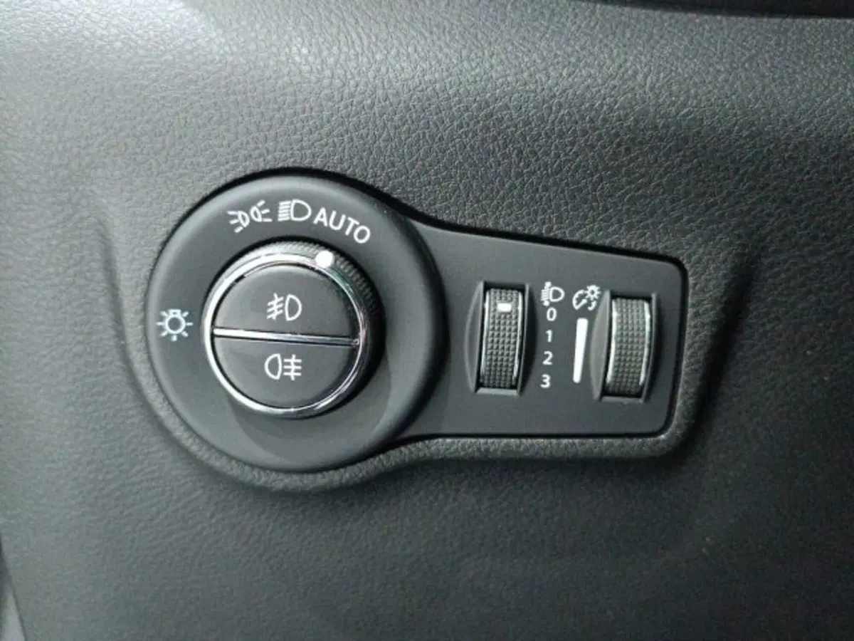 Jeep Compass usata a Catania (19)