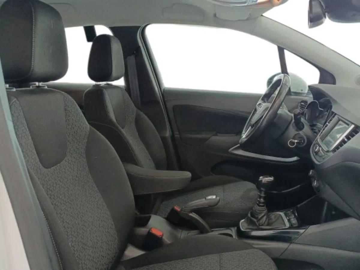 Opel Crossland usata a Catania (10)