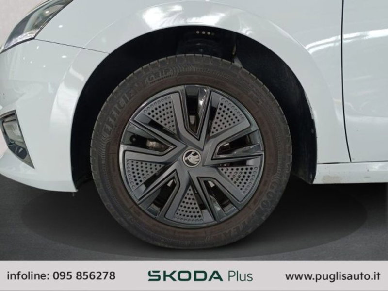 Skoda Fabia usata a Catania (14)