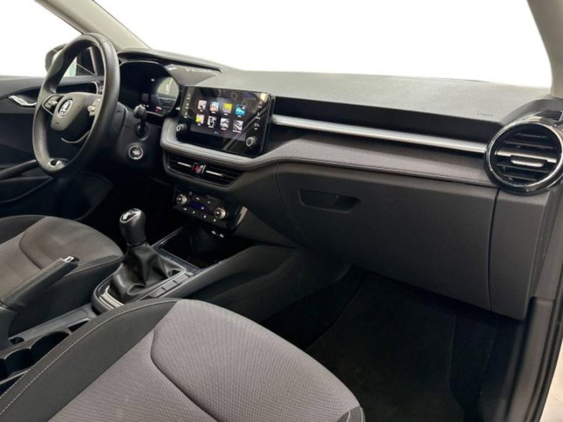 Skoda Fabia usata a Catania (9)