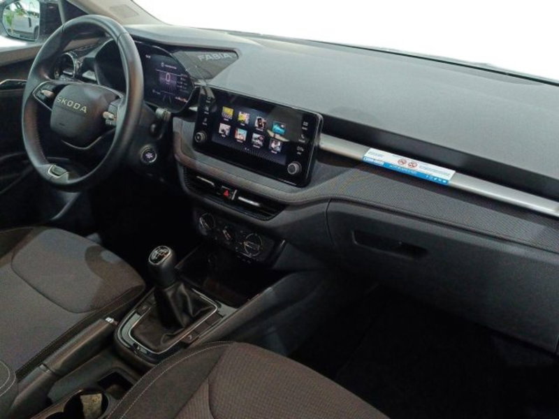 Skoda Fabia usata a Catania (9)