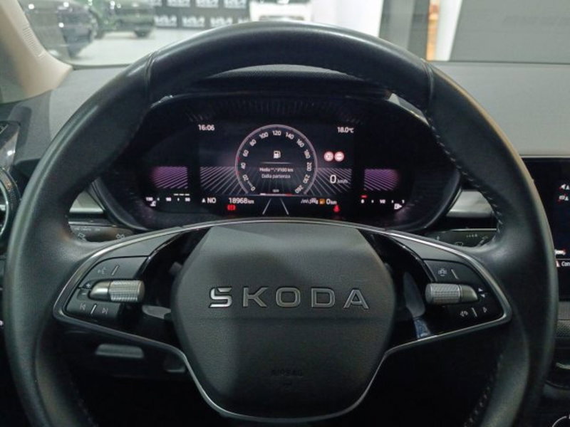 Skoda Fabia usata a Catania (17)