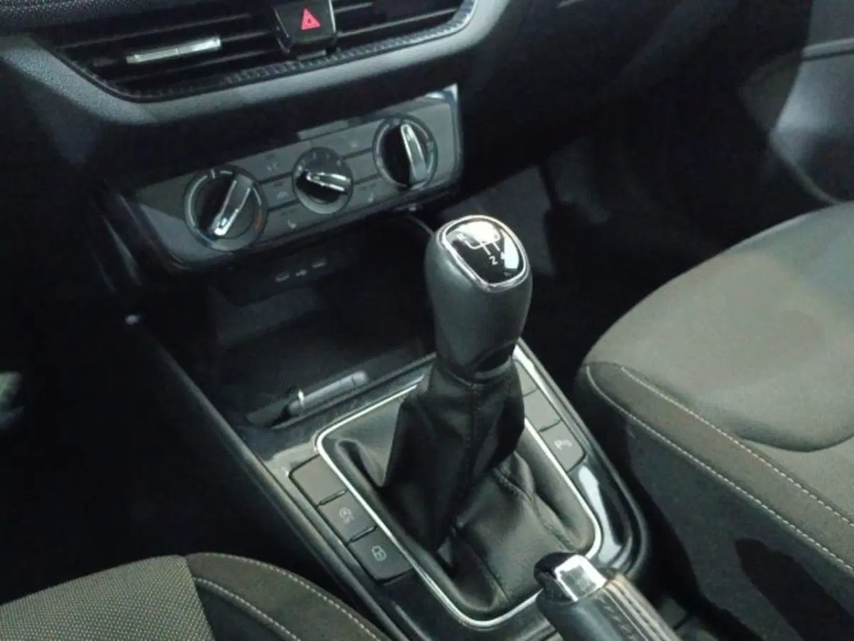 Skoda Fabia usata a Catania (8)