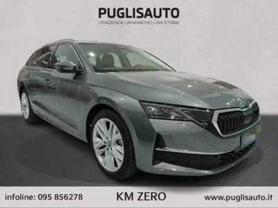 Skoda Octavia Station Wagon 1.5 tsi mhev Style 115cv dsg del 2025 usata a Belpasso