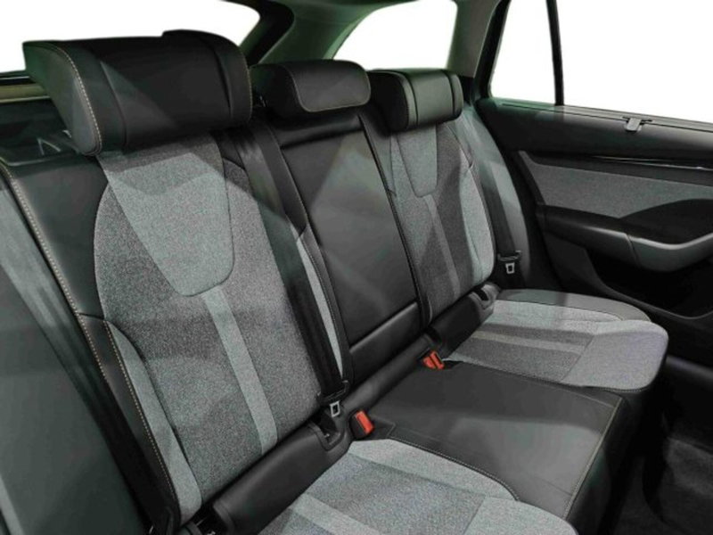 Skoda Octavia Station Wagon usata a Catania (11)