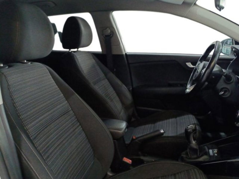 Kia Stonic usata a Catania (10)