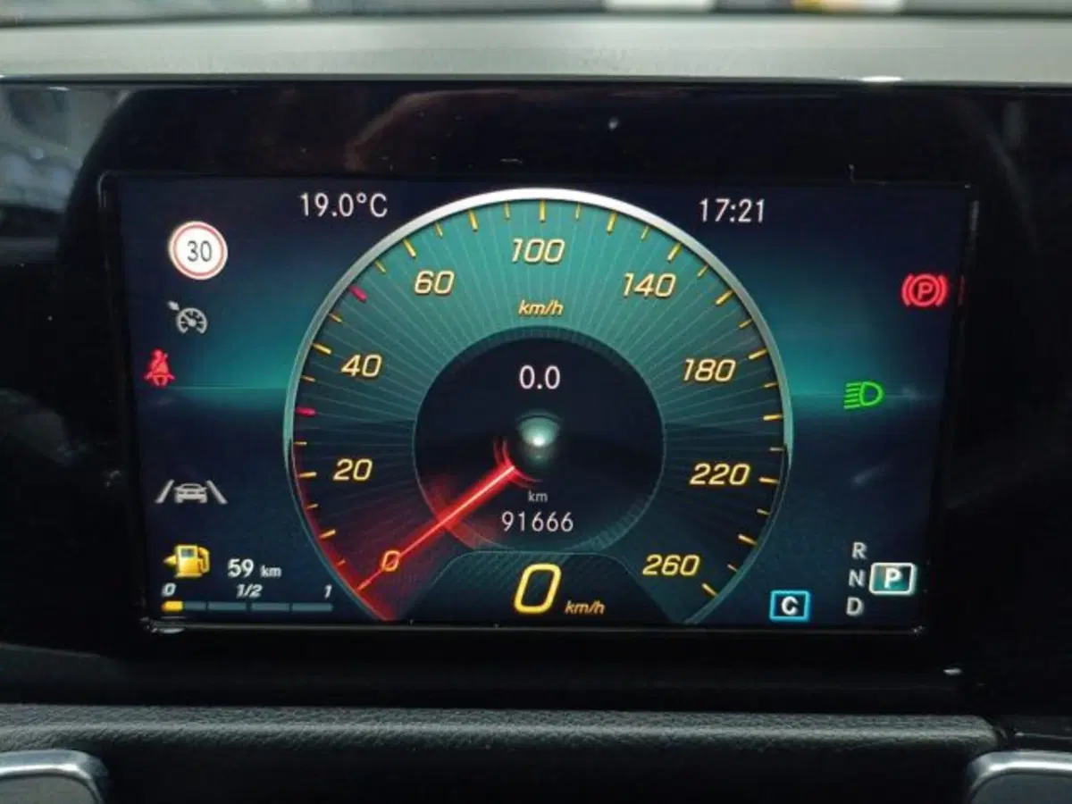 Mercedes-Benz GLB usata a Catania (15)