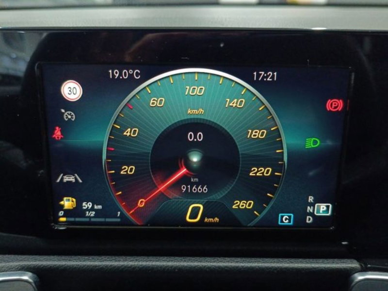 Mercedes-Benz GLB usata a Catania (15)