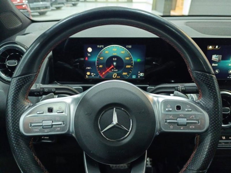 Mercedes-Benz GLB usata a Catania (17)