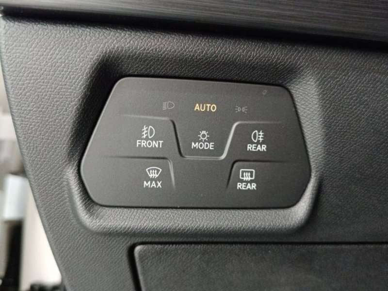 Cupra Formentor usata a Catania (18)