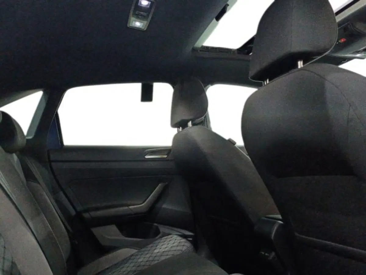 Volkswagen Taigo usata a Catania (11)