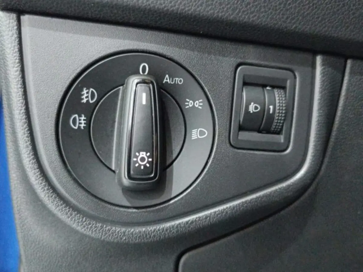 Volkswagen Taigo usata a Catania (19)