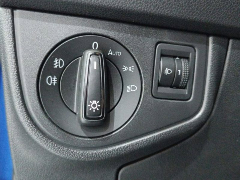 Volkswagen Taigo usata a Catania (19)