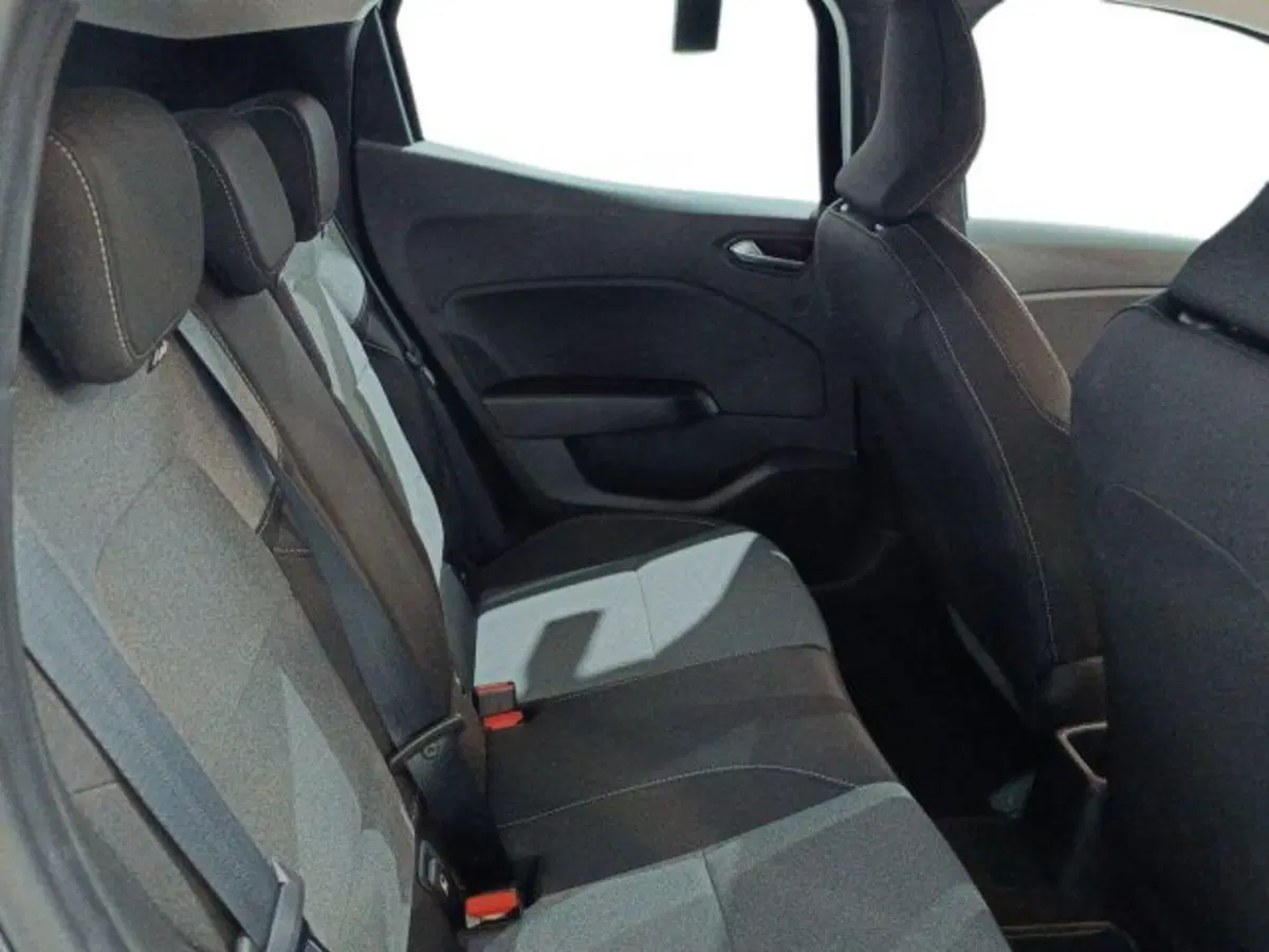 Renault Clio usata a Catania (11)
