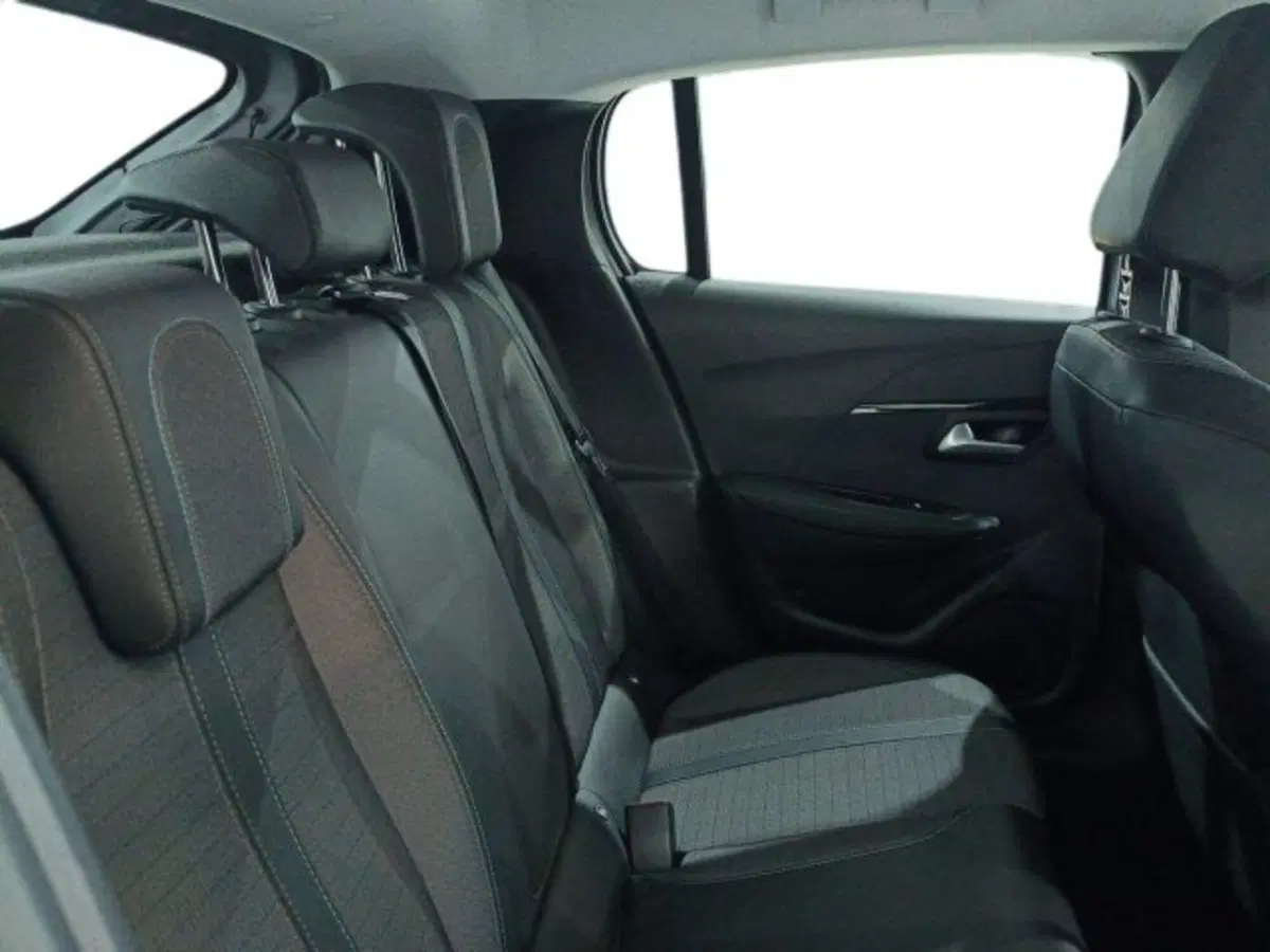 Peugeot 208 usata a Catania (11)