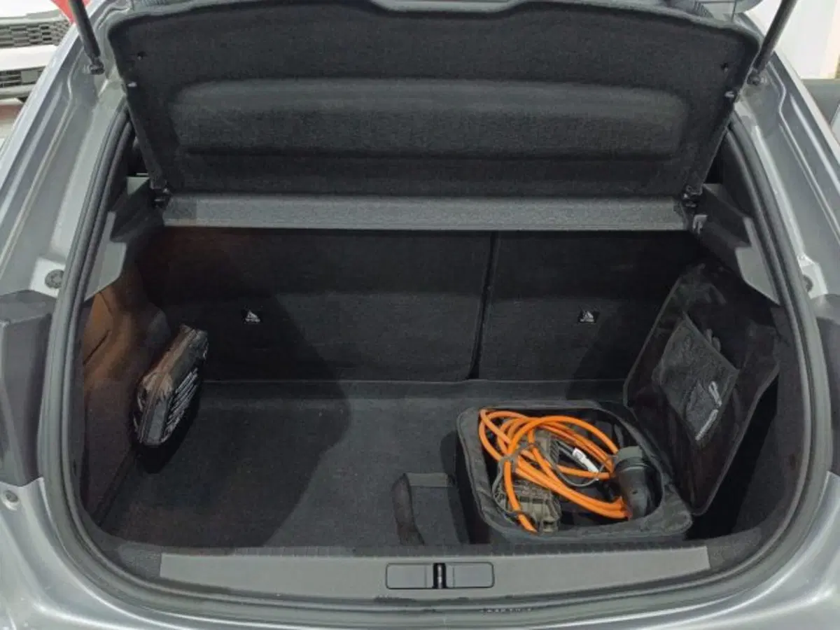 Peugeot 208 usata a Catania (12)