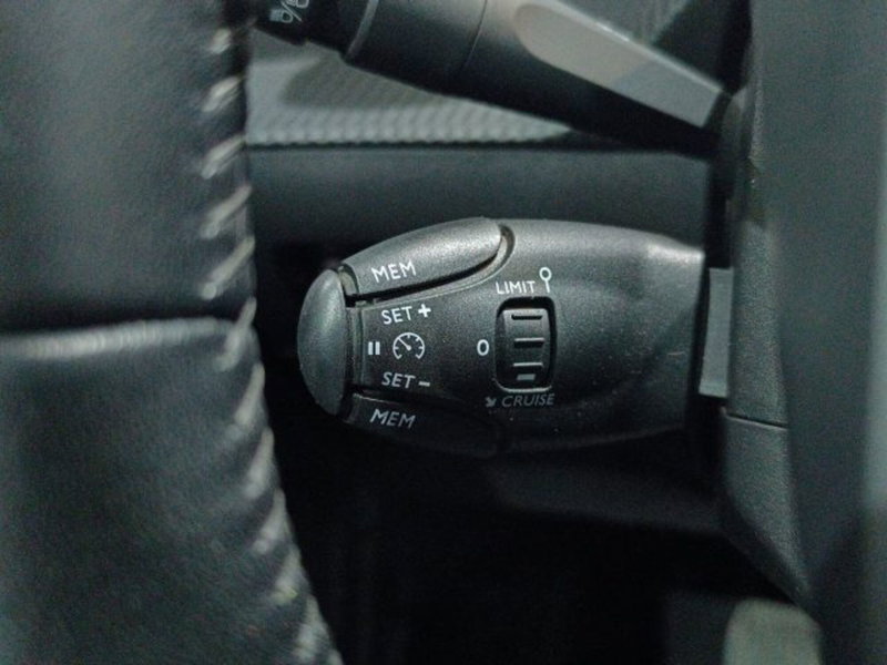 Peugeot 208 usata a Catania (19)