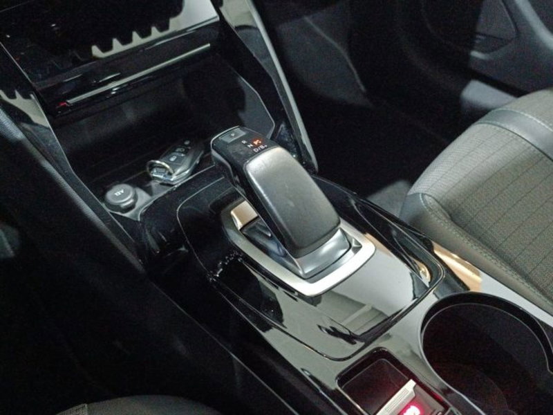 Peugeot 208 usata a Catania (8)