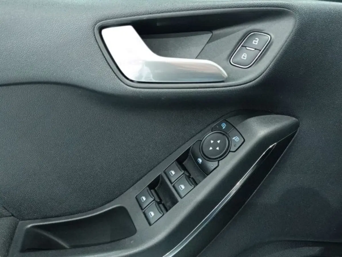 Ford Fiesta usata a Catania (20)