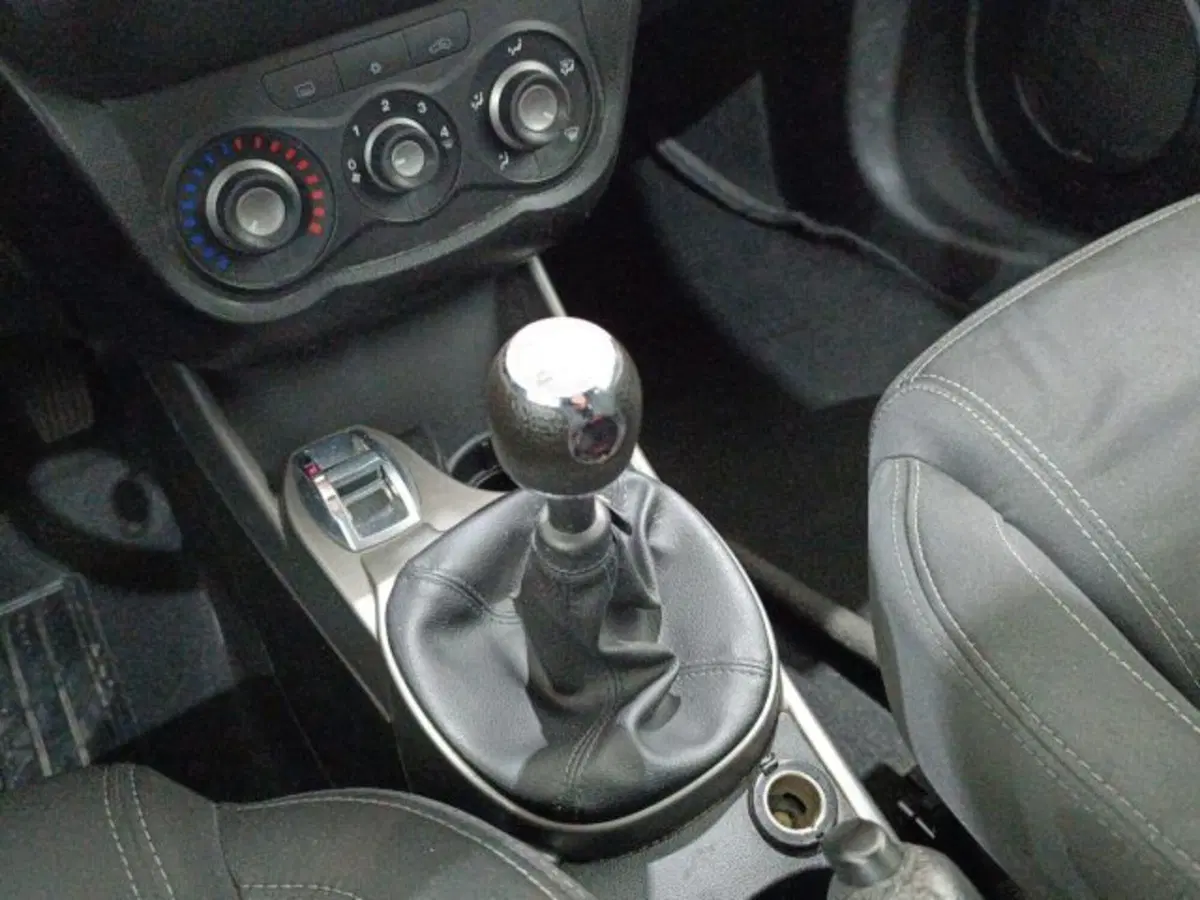 Alfa Romeo MiTo usata a Catania (8)