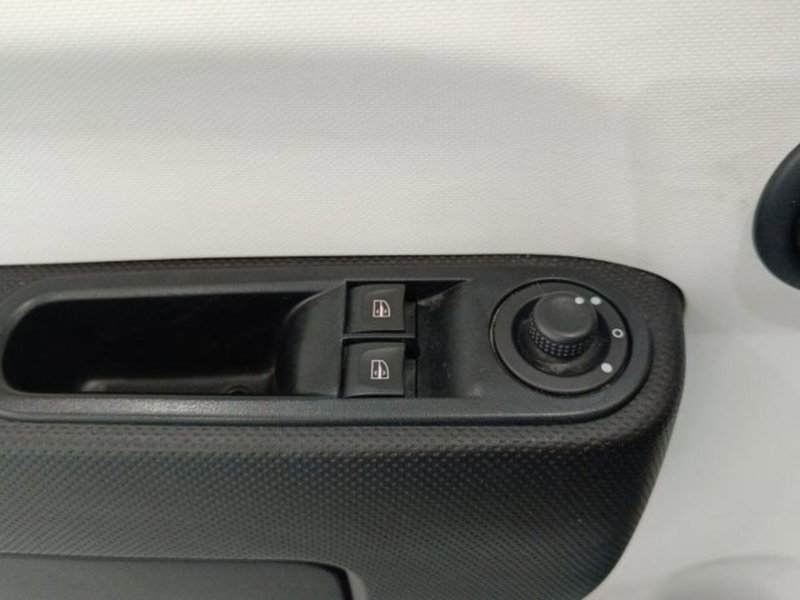 Renault Twingo usata a Catania (20)