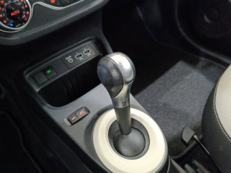 Renault Twingo usata a Catania (8)