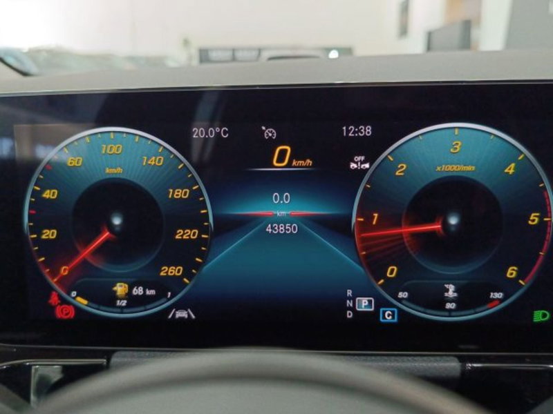 Mercedes-Benz GLA SUV usata a Catania (15)