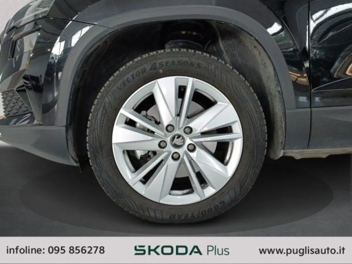 Skoda Karoq usata a Catania (14)