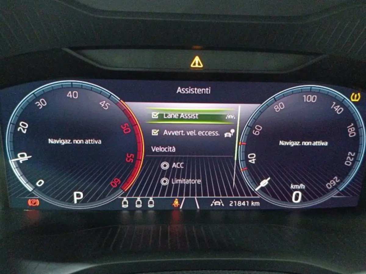 Skoda Karoq usata a Catania (15)