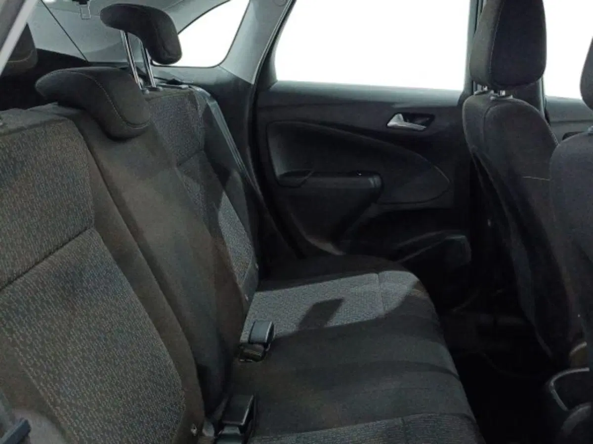 Opel Crossland usata a Catania (11)