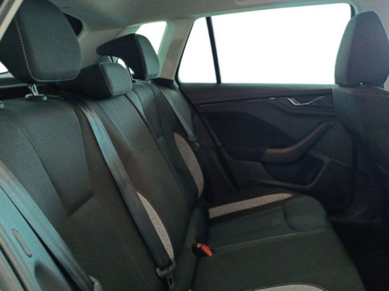 Skoda Kamiq usata a Catania (11)