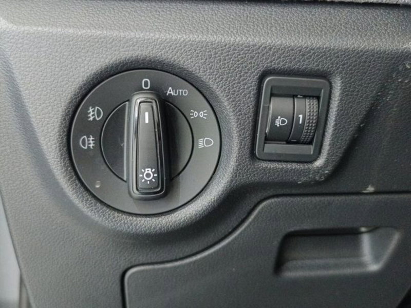 Skoda Kamiq usata a Catania (19)