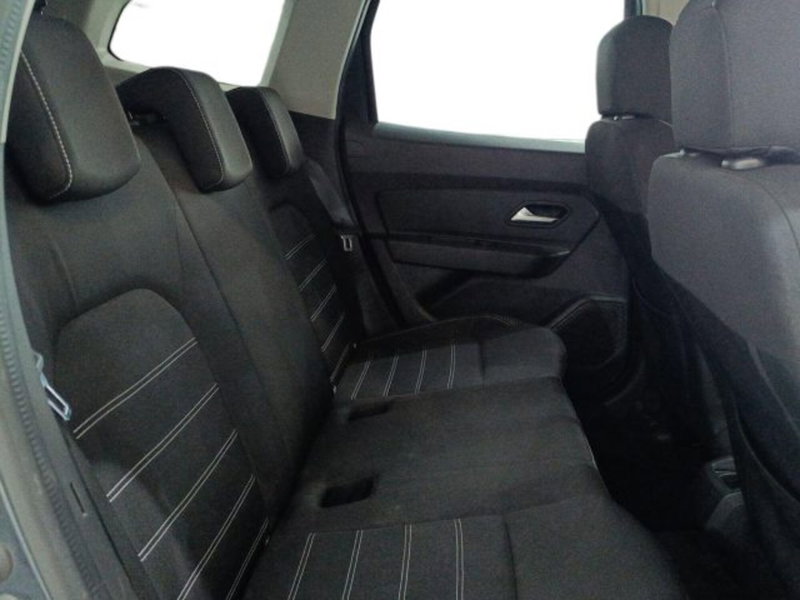 Dacia Duster usata a Catania (11)