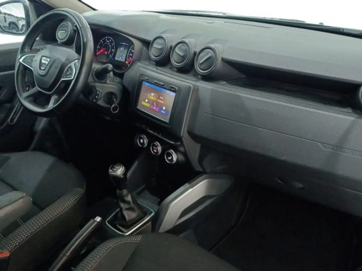 Dacia Duster usata a Catania (9)