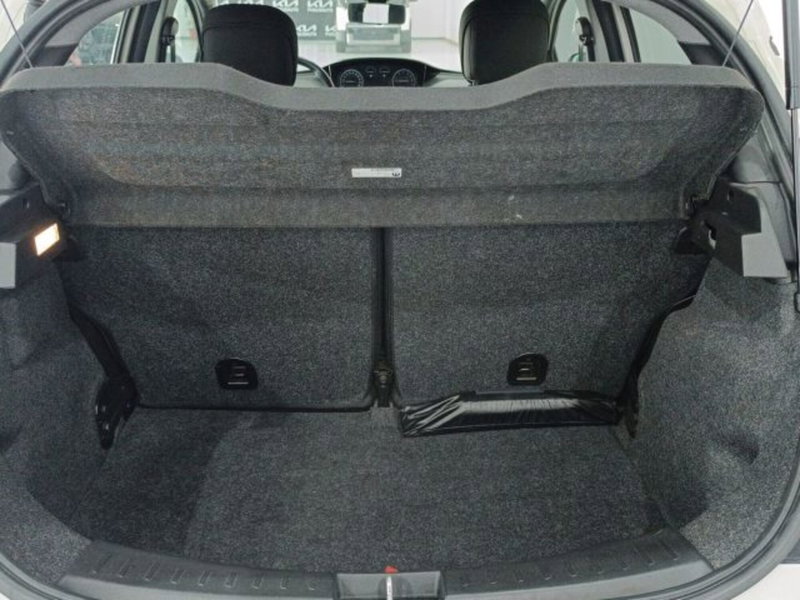 Lancia Ypsilon usata a Catania (12)