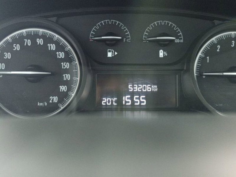 Lancia Ypsilon usata a Catania (15)