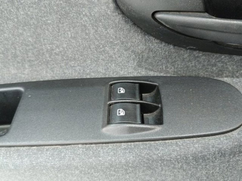 Lancia Ypsilon usata a Catania (19)