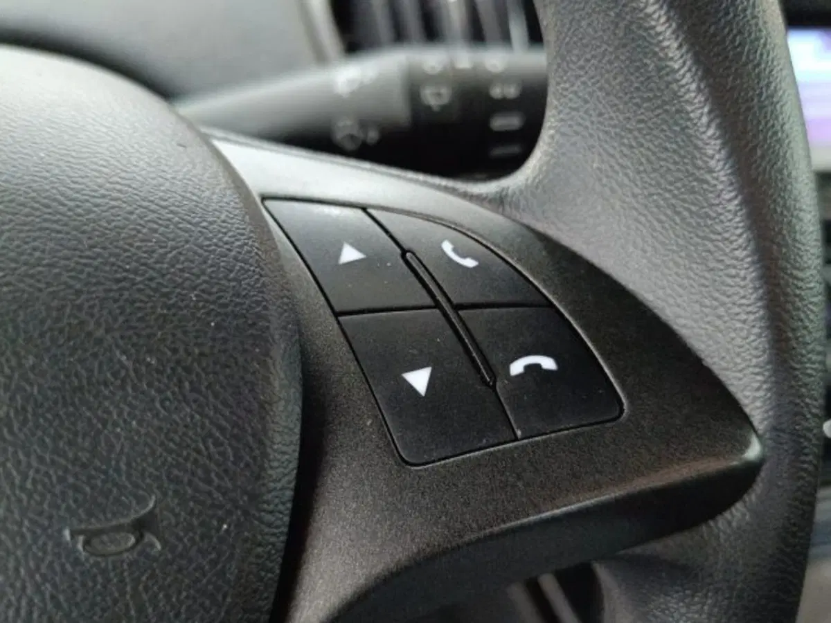 Lancia Ypsilon usata a Catania (20)