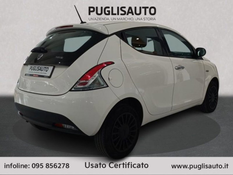 Lancia Ypsilon usata a Catania (4)