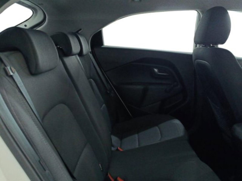 Kia Rio usata a Catania (11)