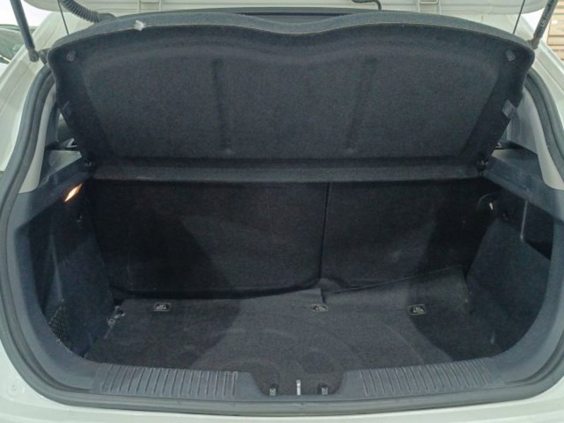 Kia Rio usata a Catania (12)