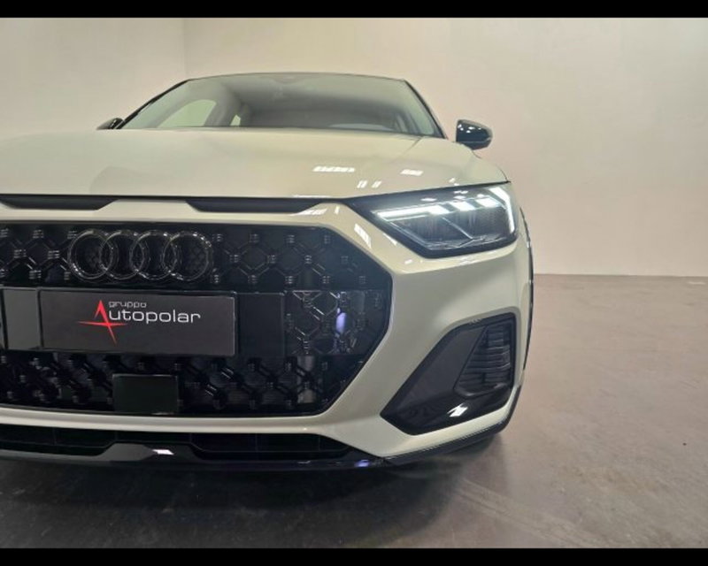 Audi A1 allstreet nuova a Treviso (11)