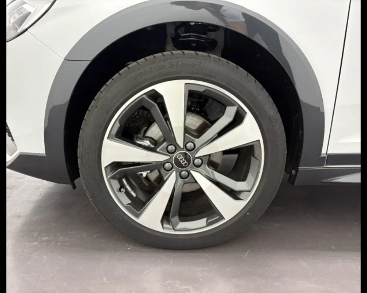 Audi A1 allstreet nuova a Treviso (12)