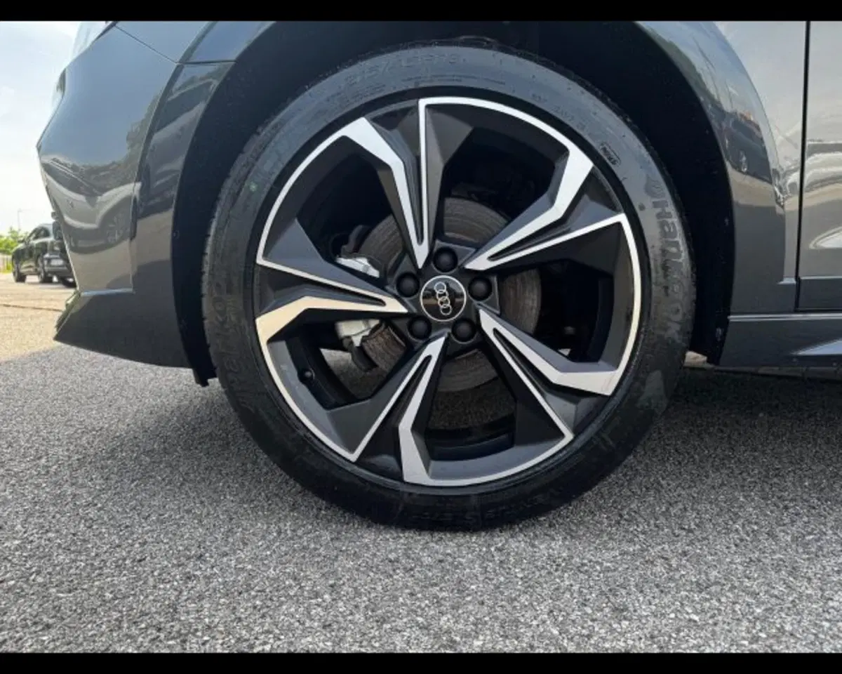 Audi A1 allstreet nuova a Treviso (11)