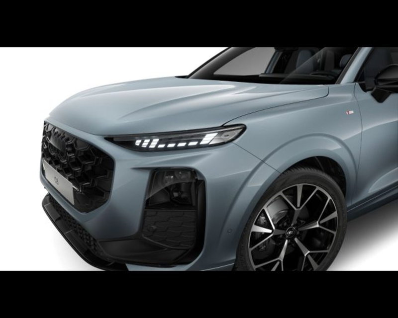 Audi Q3 Sportback nuova a Treviso (6)