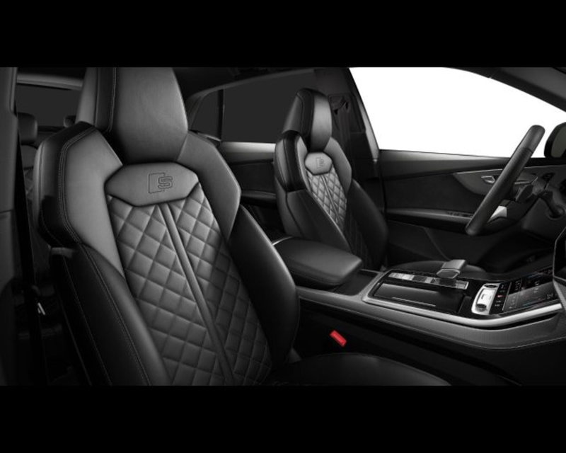 Audi Q8 Sportback nuova a Treviso (8)