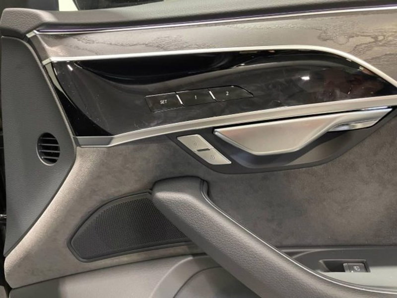 Audi A8 usata a Treviso (11)